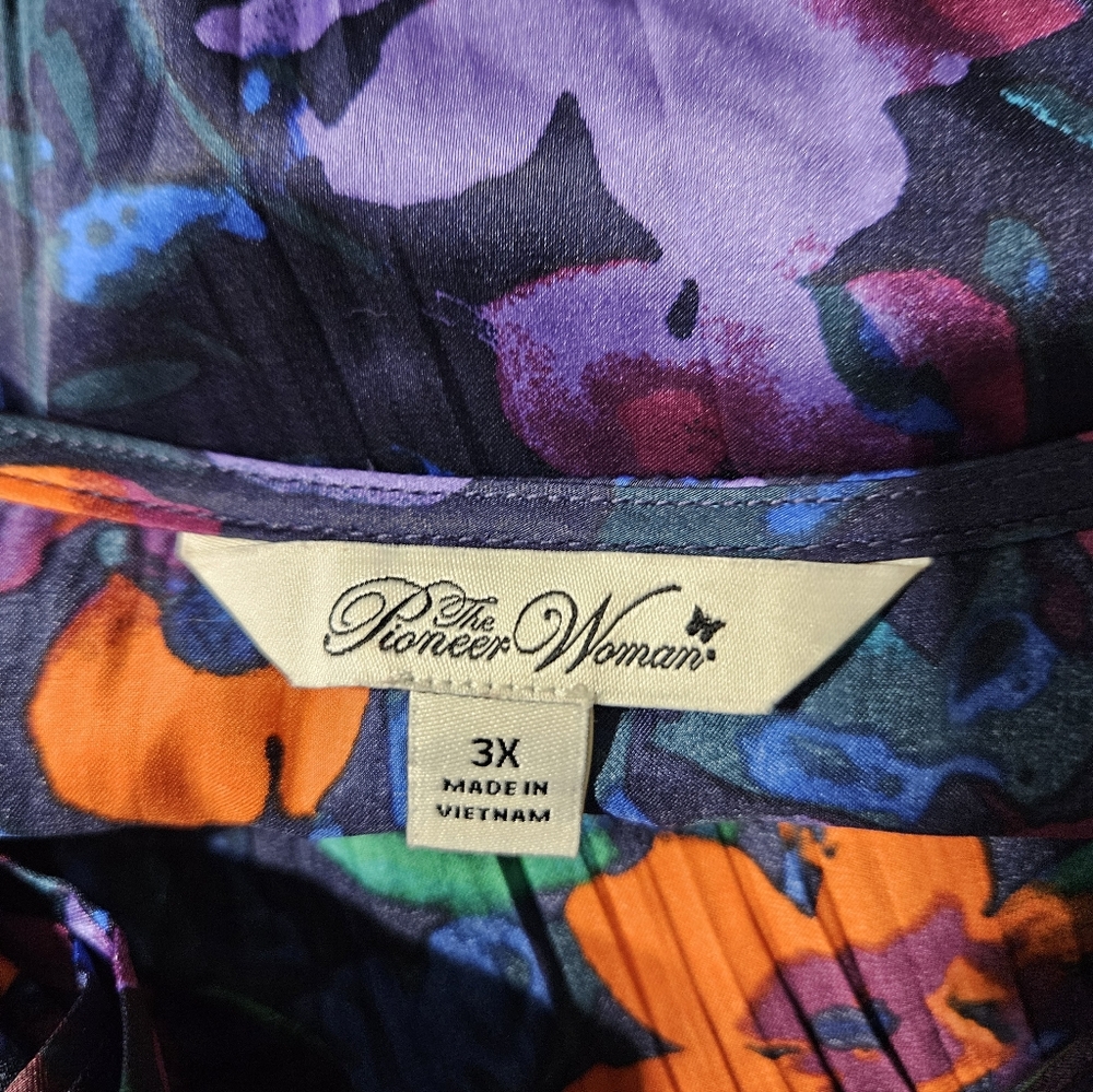 The Pioneer Woman Floral Satin Dress 3X - Picture 5 of 5